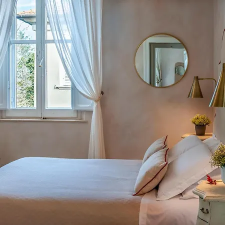 Liberty Nocleg ze śniadaniem 2*