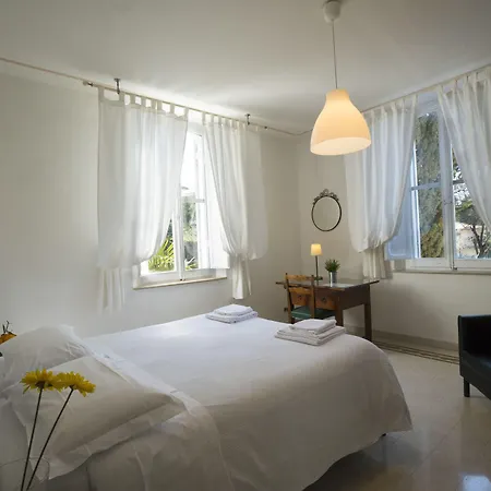 Liberty Nocleg ze śniadaniem 2*