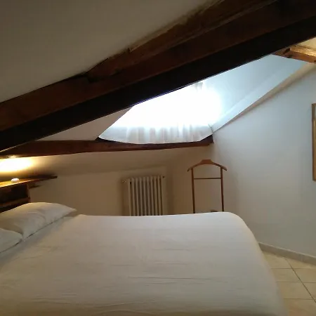 Alojamento de Acomodação e Pequeno-almoço Liberty Urbino