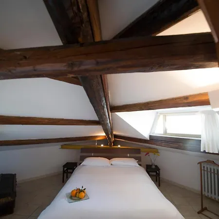 Liberty Nocleg ze śniadaniem Urbino